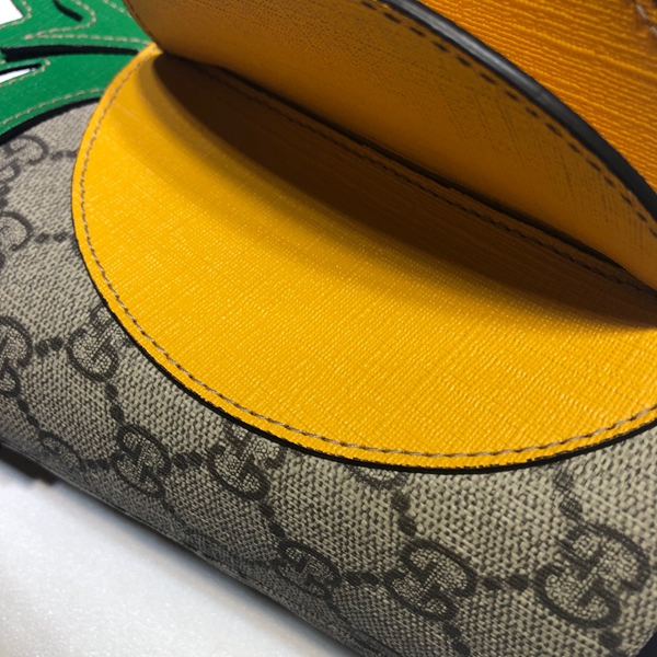 グッチバッグ角部分ディテール